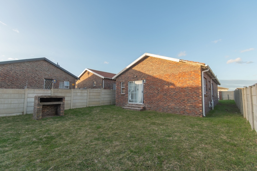 2 Bedroom Property for Sale in Parsonsvlei Eastern Cape